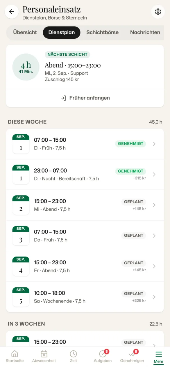 Komma Mobile App, Schichtplan: nächste Schicht Mi., 2. Sep., 15:00–23:00 mit Countdown, darunter die sechs Schichten dieser Woche mit Status und Zuschlägen